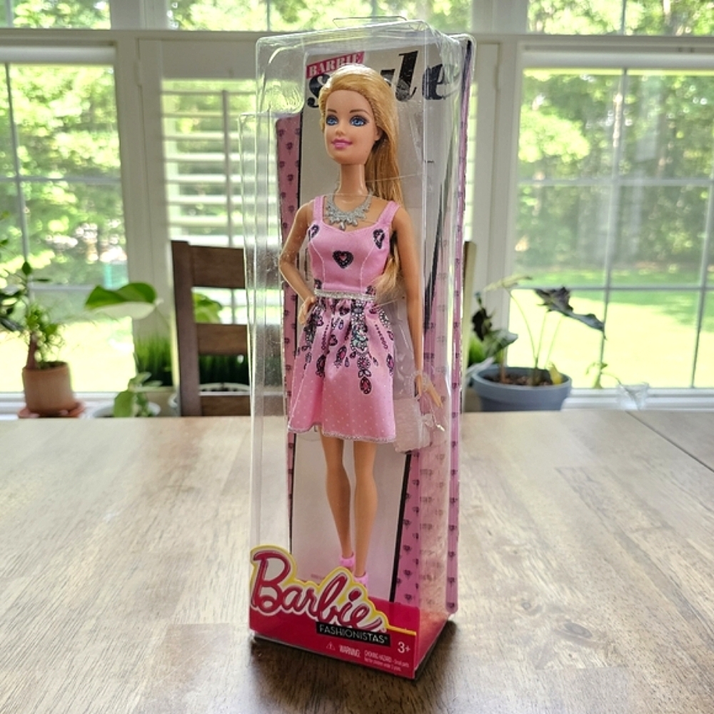 2013 Barbie Style Fashionistas Doll | BLT10